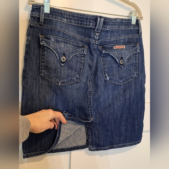 Hudson Denim Mini Skirt Rear Button Flap Pockets Lightly Distressed Size 30 - Picture 10 of 15